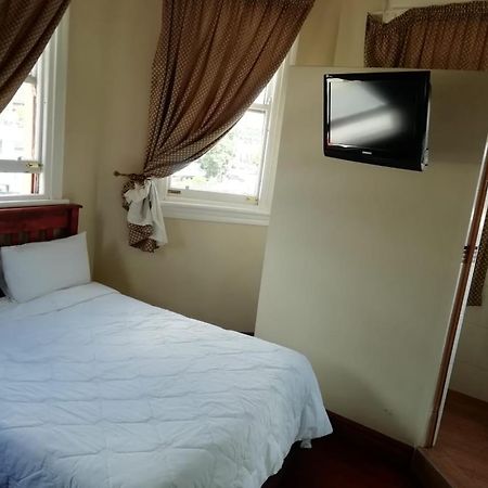 Victoria Hotel Pretoria-Noord 外观 照片