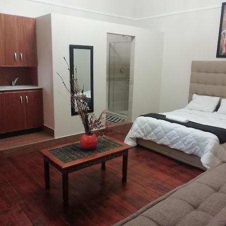 Victoria Hotel Pretoria-Noord 外观 照片