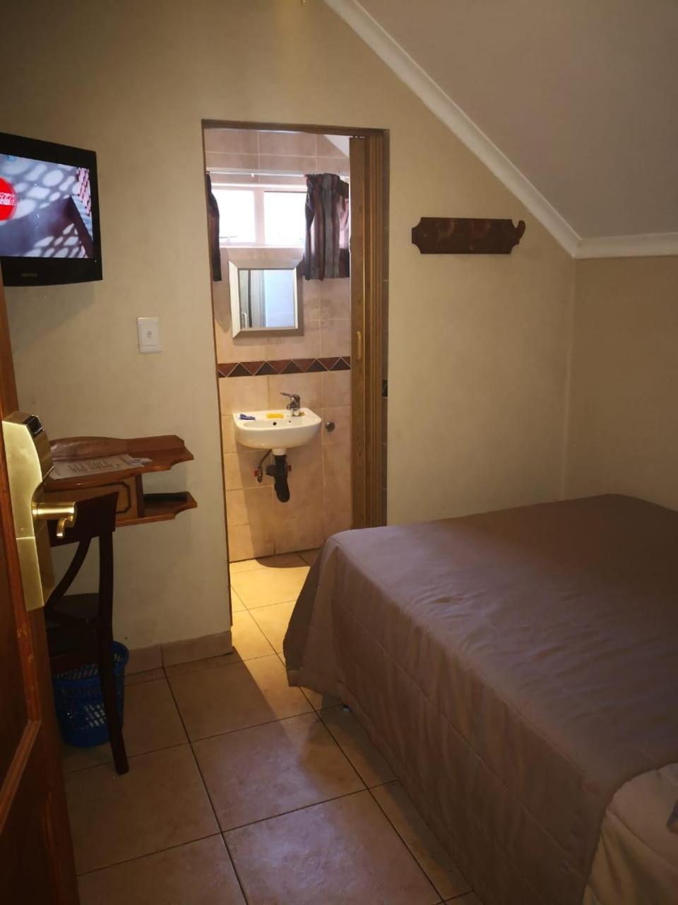 Victoria Hotel Pretoria-Noord 外观 照片