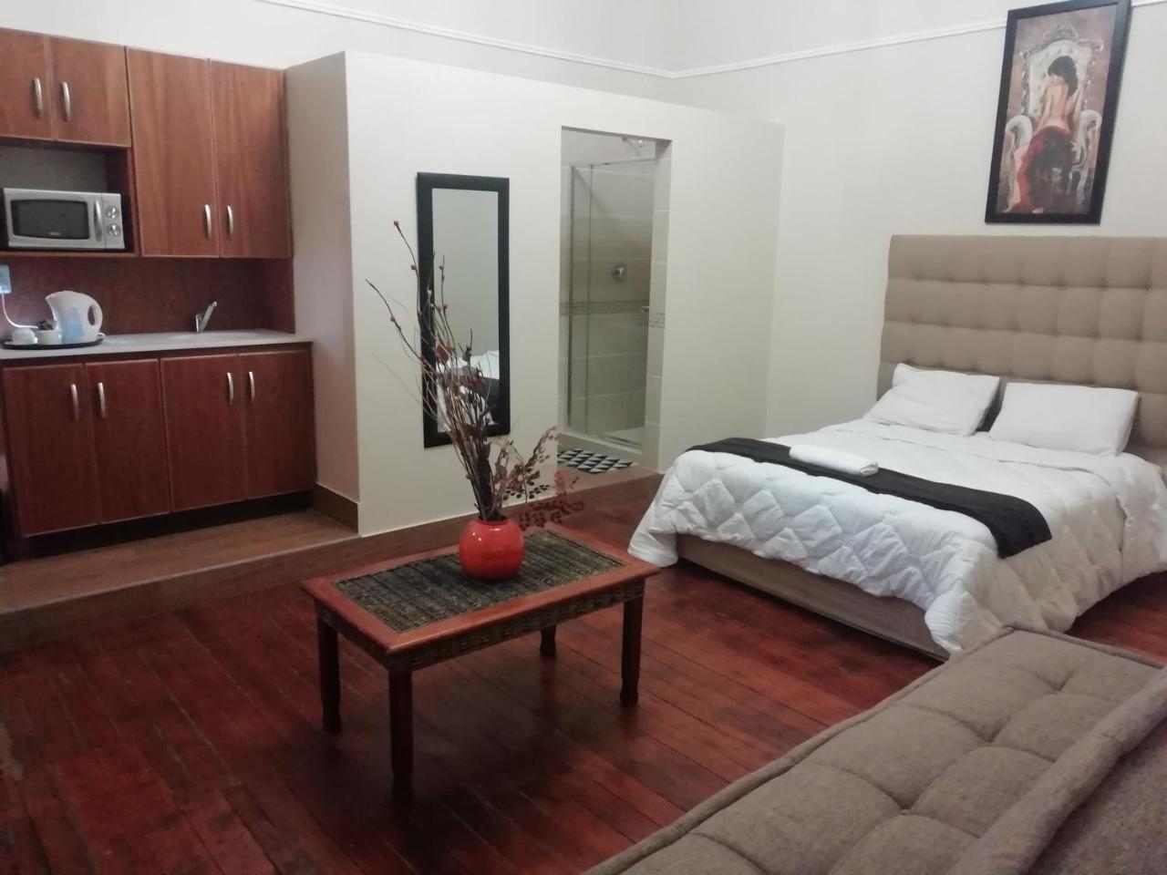 Victoria Hotel Pretoria-Noord 外观 照片